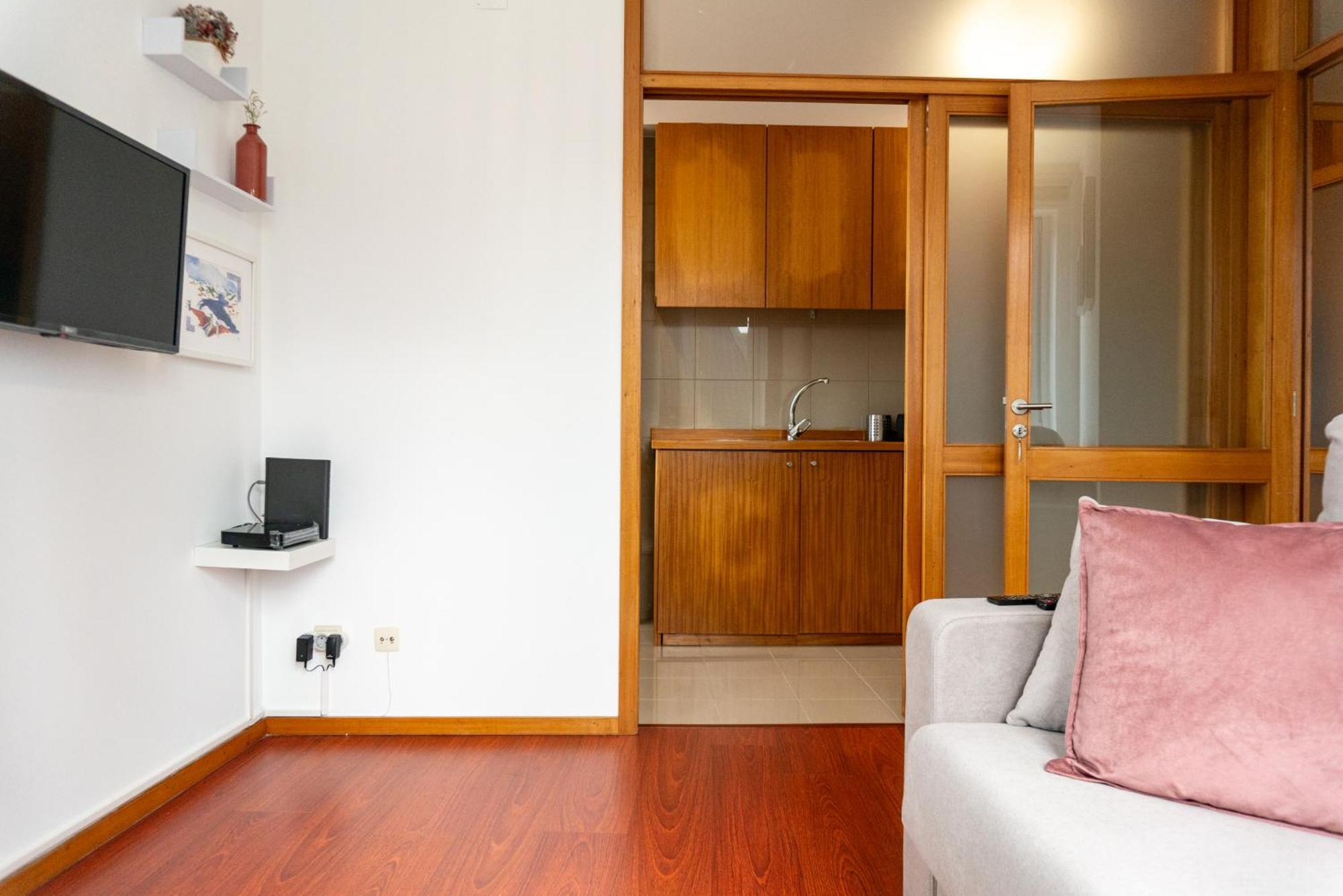 Lovely Cedofeita Apartment By Unique Hosts Porto Exterior photo
